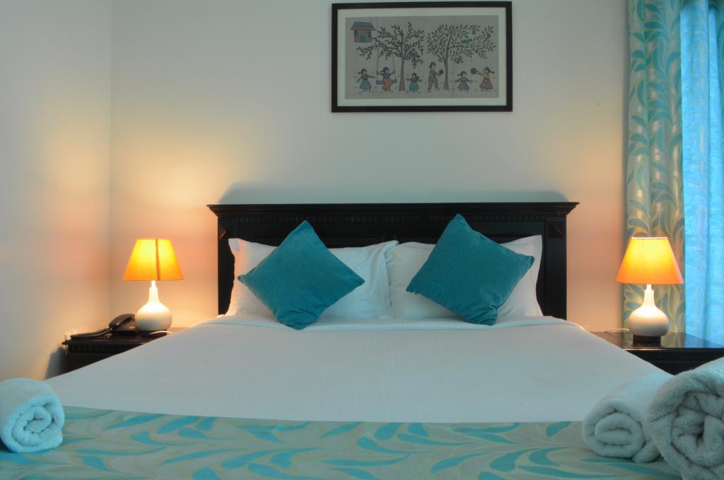 Luxtay Suites Μπανγκαλόρ Δωμάτιο φωτογραφία